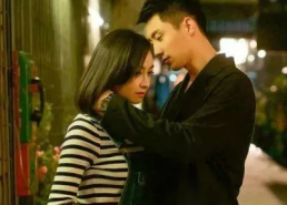 国产情侣在线播放,浪漫瞬间，甜蜜共享